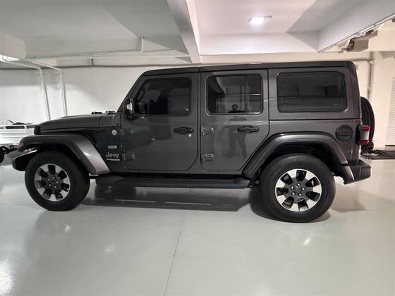 JEEP WRANGLER 2.0 TURBO GASOLINA SAHARA 4P 4X4 AT8